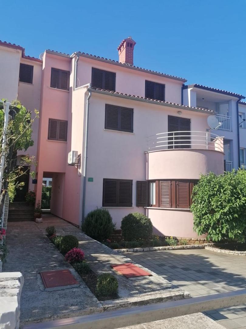 Lorena Apartments In Póla Kültér fotó